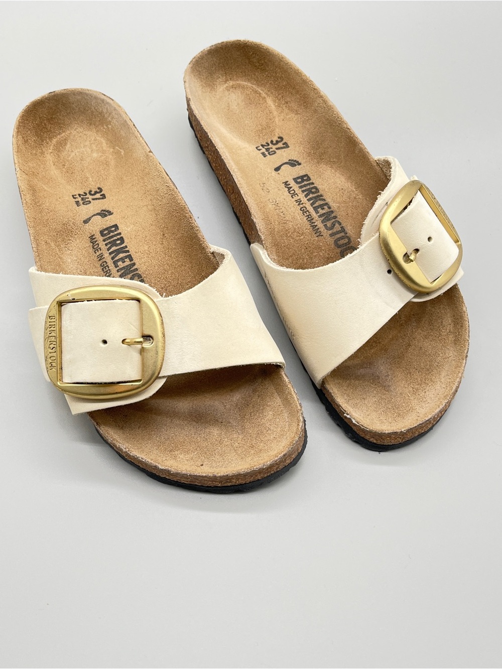 Birkenstock Madrid big buckle slide in ecru color leather. Size 37.